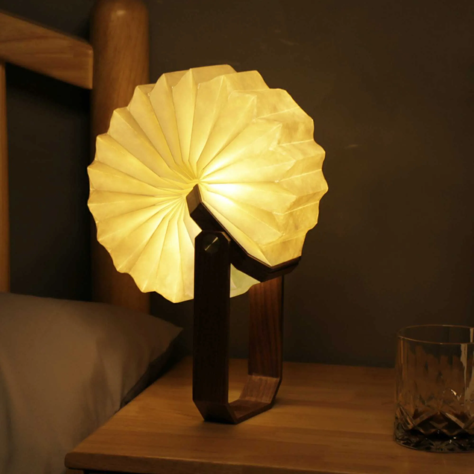Gingko Smart Origami lam, american walnut